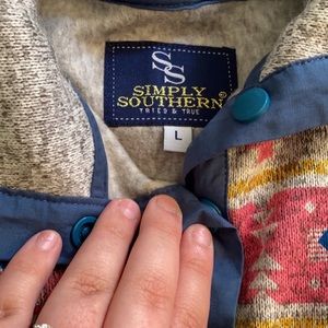 Simply southern pull over